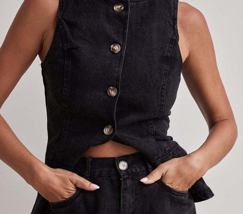 03b46b33-ef39-4a7a-8267-b011dcc14fe2-Max