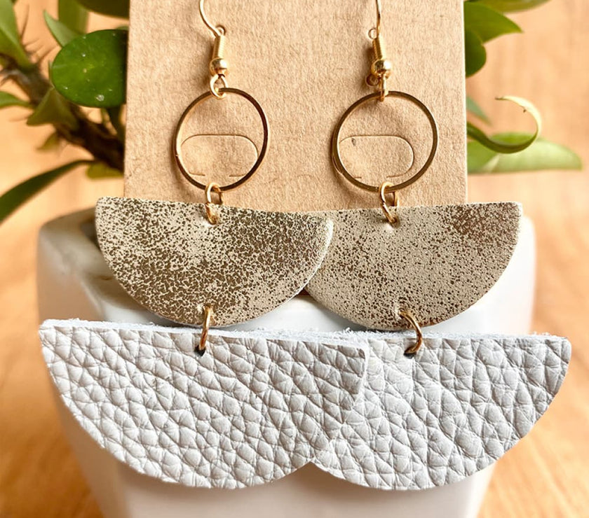 05e387187c794f0b84e9045596a33079-Max