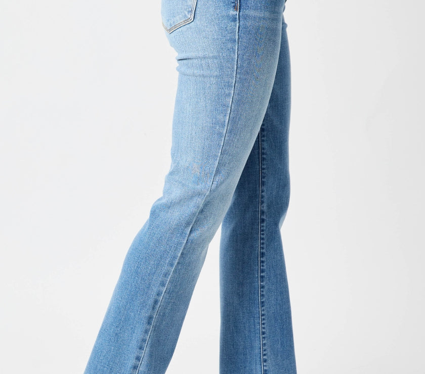 Judy Blue Full Size Mid-Rise Waist Straight Jeans