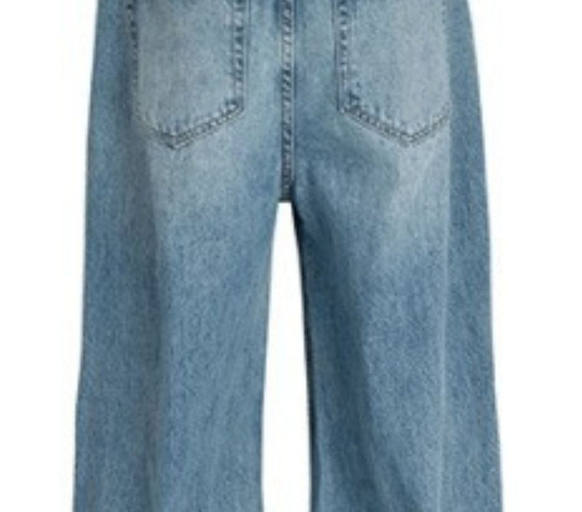 0b25800f-8f2b-4e43-95ad-2f2953a33eac-Max