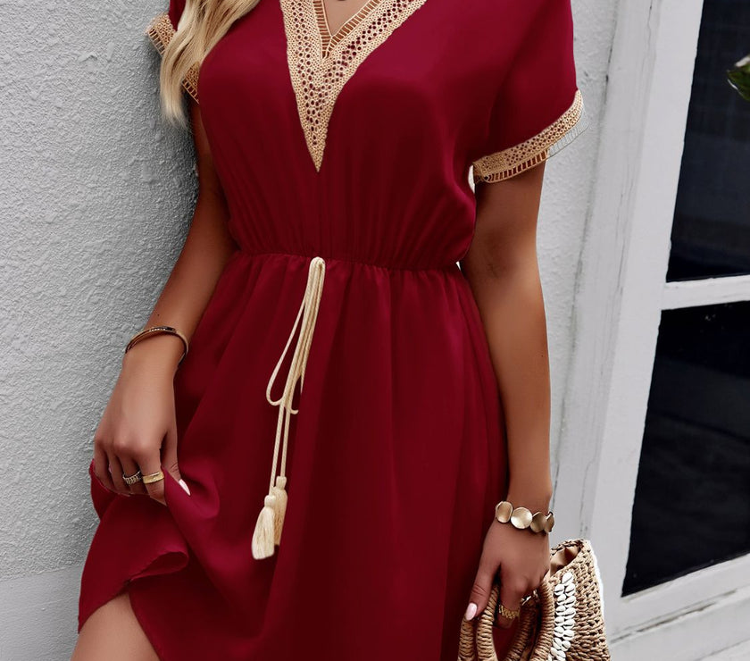 Devine Contrast Trim V-Neck Short Sleeve Mini Dress