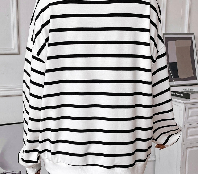 Lovelet Striped Round Neck Long Sleeve Sweatshirt