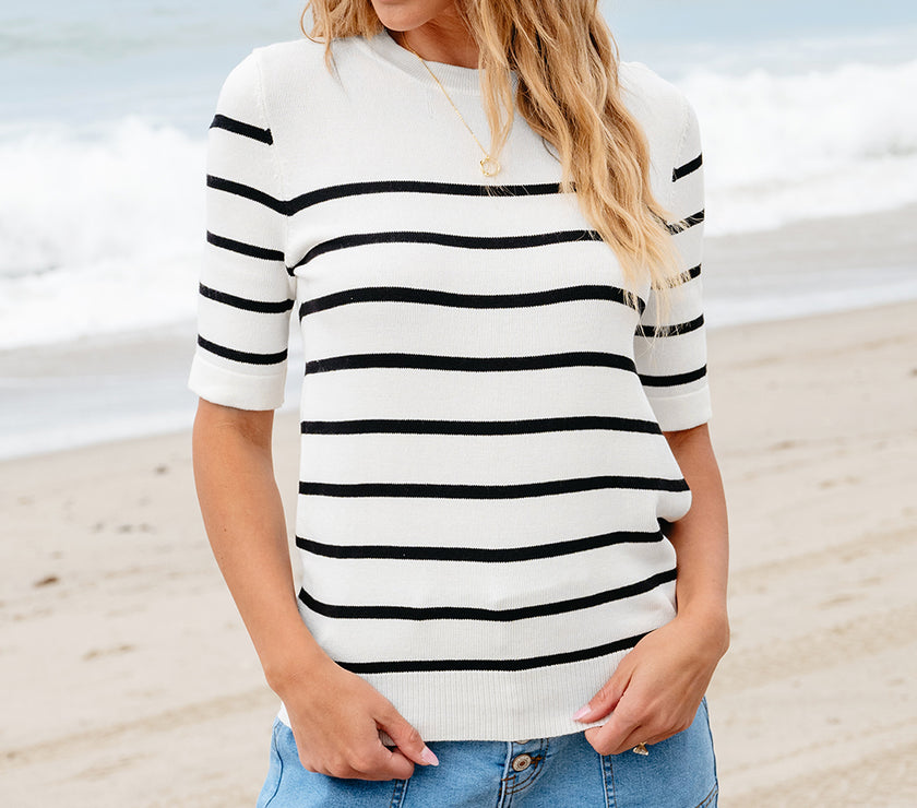 Round Neck Half Sleeve Knit Top