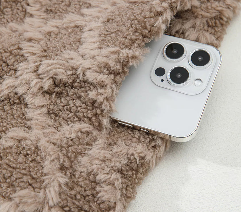 0dbdc46250f447a8b7186b81cc83ca2f-Max-Origin