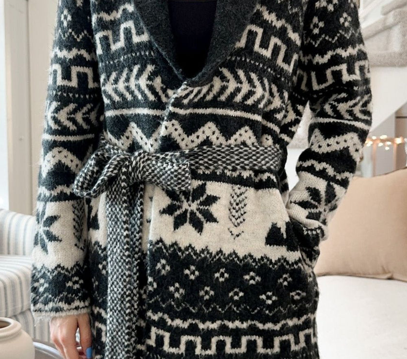 Snowflakes Collared Neck Long Sleeve Cardigan