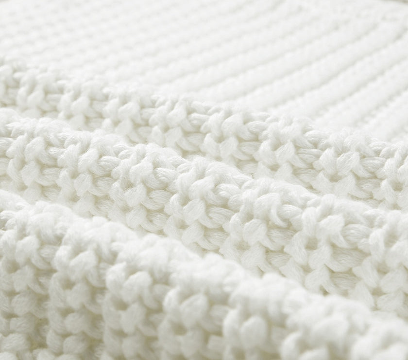 Slit Turtleneck Sleeveless Sweater Vest