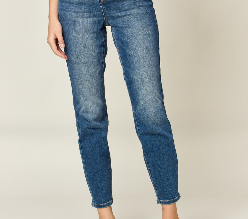 Judy Blue Full Size Tummy Control High Waist Slim Jeans