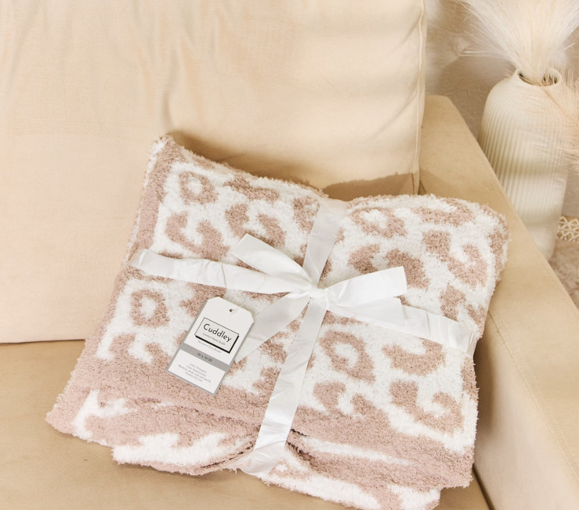 Cuddley Leopard Decorative Throw Blanket