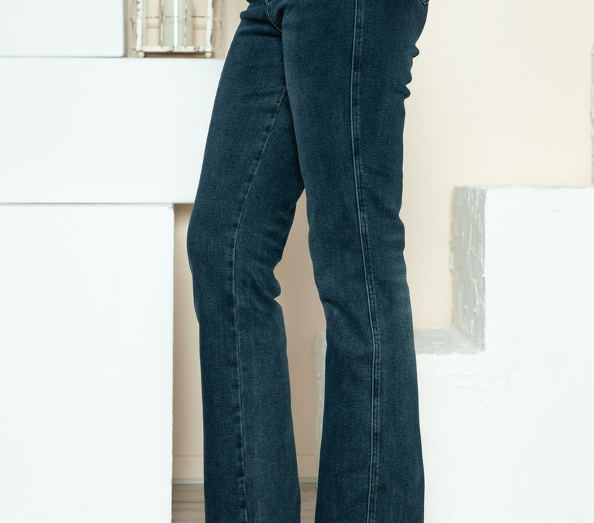 Judy Blue Full Size Button Fly Hem Destroy Straight Jeans