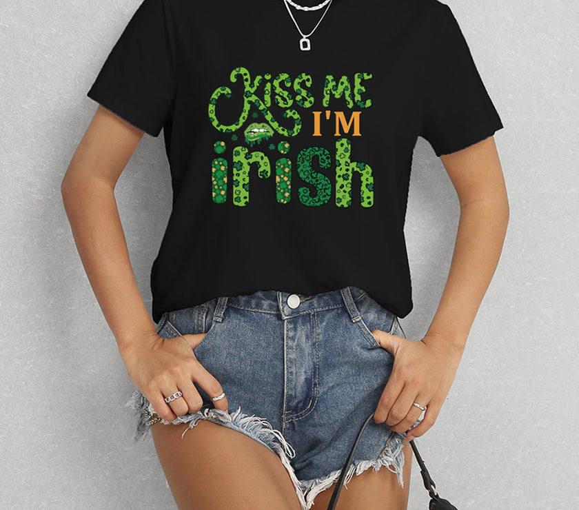 KISS ME I'M IRISH Round Neck T-Shirt