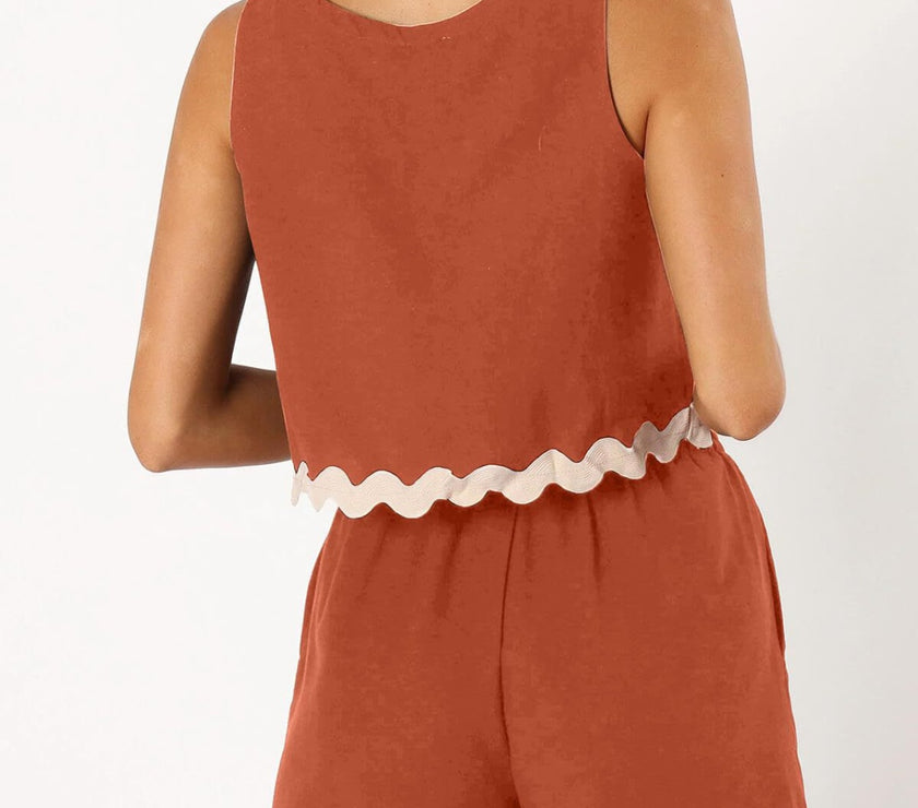 Contrast Trim Round Neck Top and Shorts Set