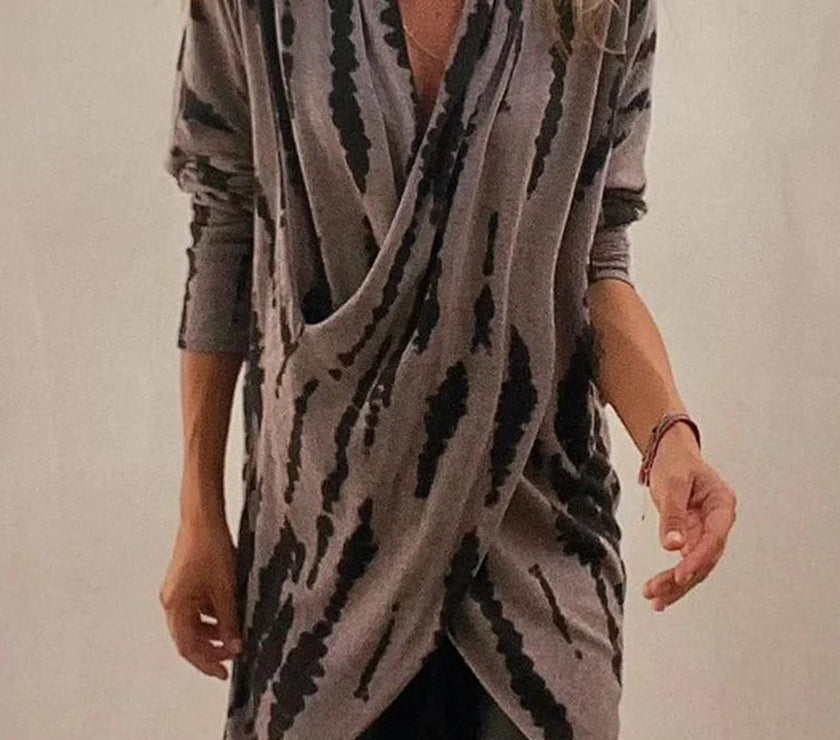 Full Size Contrast Long Sleeve Longline Top