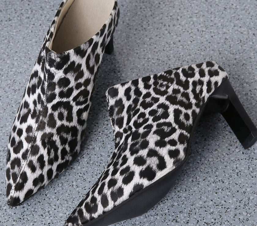 PU Leather Leopard Point Toe Pumps