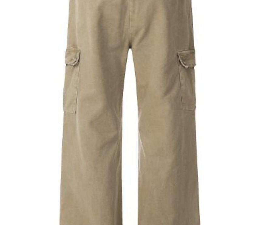 3031ff40-5645-4f6e-99b5-95b9be51b1d3-Max