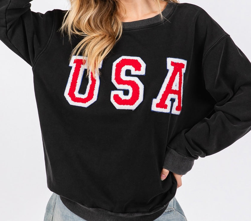SAGE + FIG USA Letter Patch Round Neck Sweatshirt