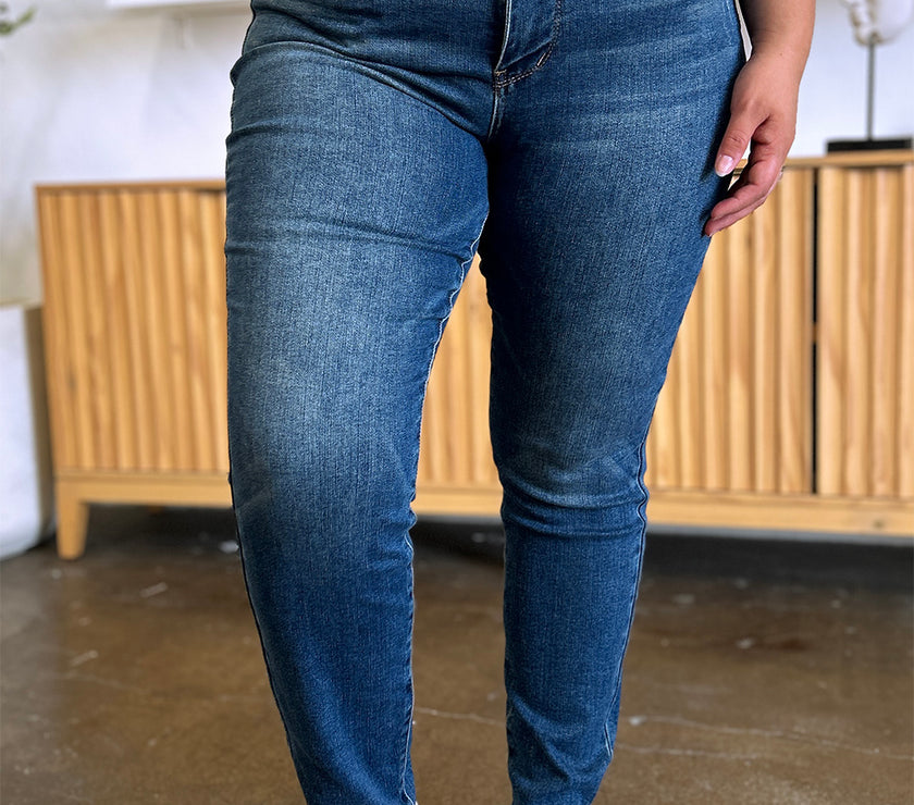Judy Blue Full Size Tummy Control High Waist Slim Jeans