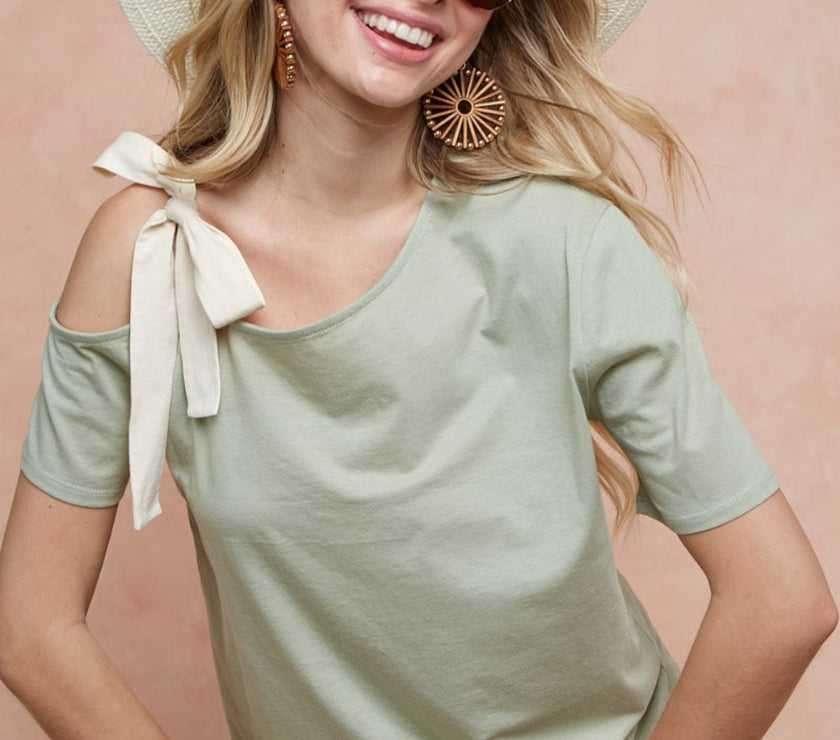 BiBi Tied Ribbon One Shoulder Short Sleeve T-Shirt