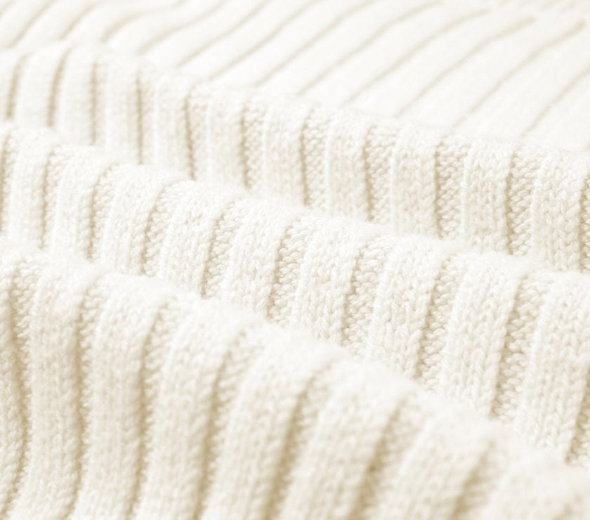 Cable-Knit Round Neck Long Sleeve Sweater