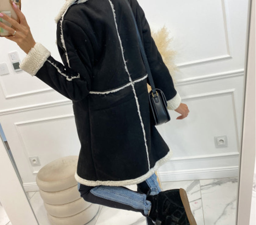 Lapel Collar Exposed Seam Buttoned Coat