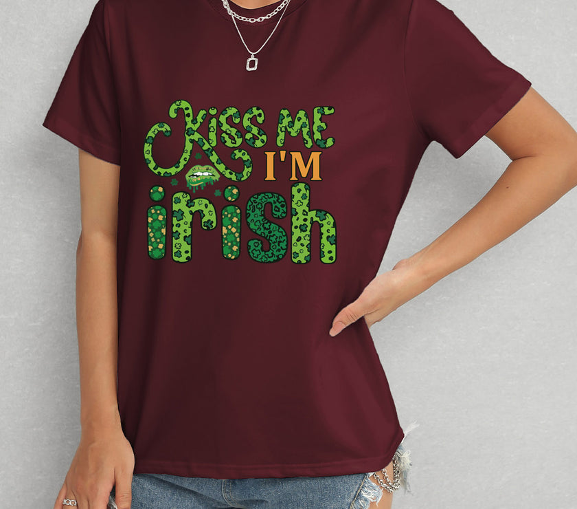 KISS ME I'M IRISH Round Neck T-Shirt