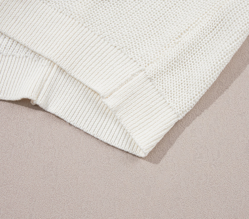 Central Seam Turtleneck Sleeveless Sweater Vest