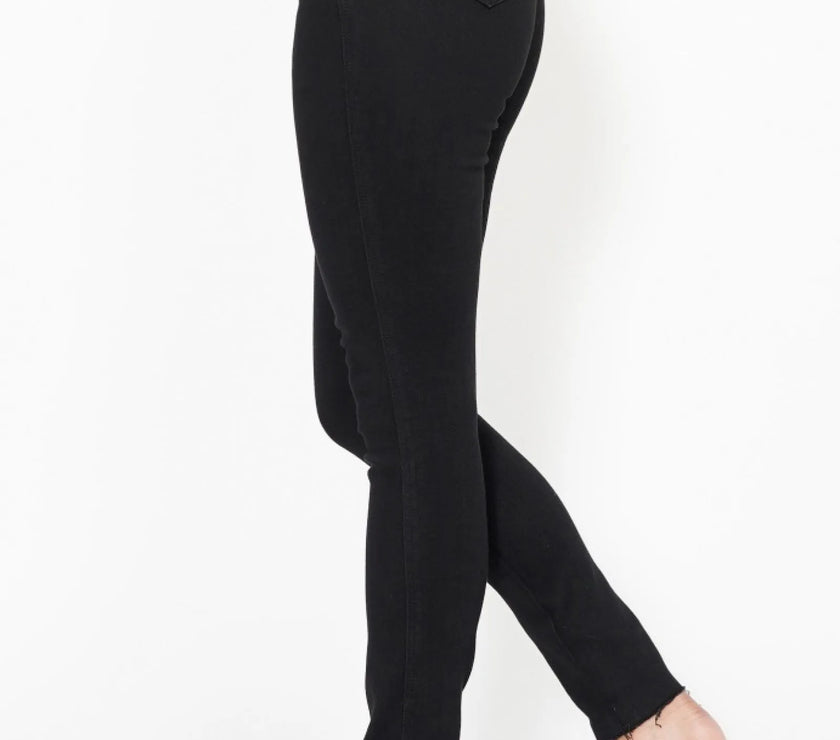 55ca77d8-efbe-4605-81d4-21e5b7cde879-Max-Origin