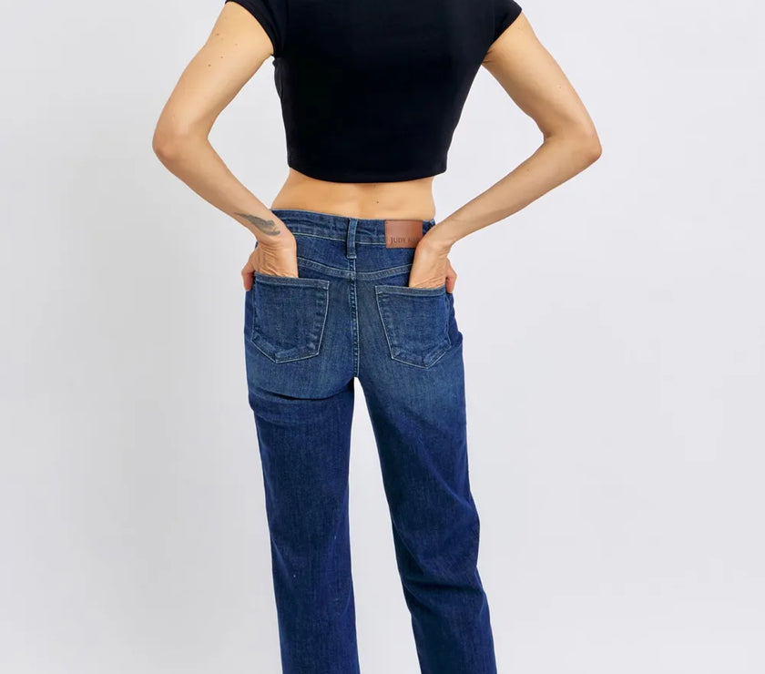 56b7e062-acfe-4b64-9985-41daae9b57c3-Max