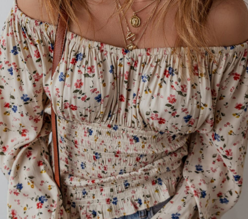 Ruched Printed Scoop Neck Long Sleeve Blouse