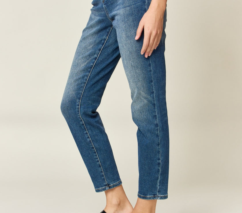 Judy Blue Full Size Tummy Control High Waist Slim Jeans