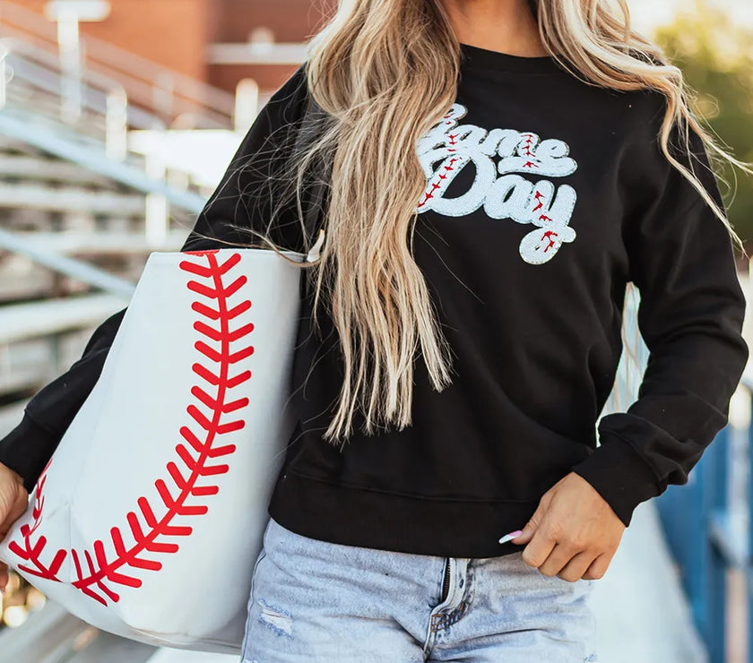 Letter Graphic Round Neck Long Sleeve Sweatshirt