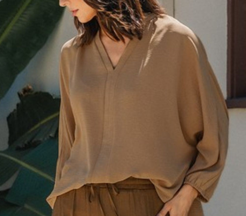 Annie Wear Notched Batwing Sleeve Blouse