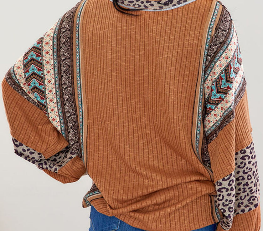 Leopard Round Neck Long Sleeve Sweatshirt