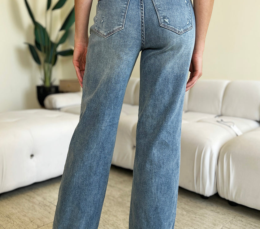 Judy Blue Full Size Mid Rise Distressed Straight Jeans