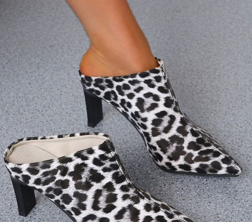 PU Leather Leopard Point Toe Pumps