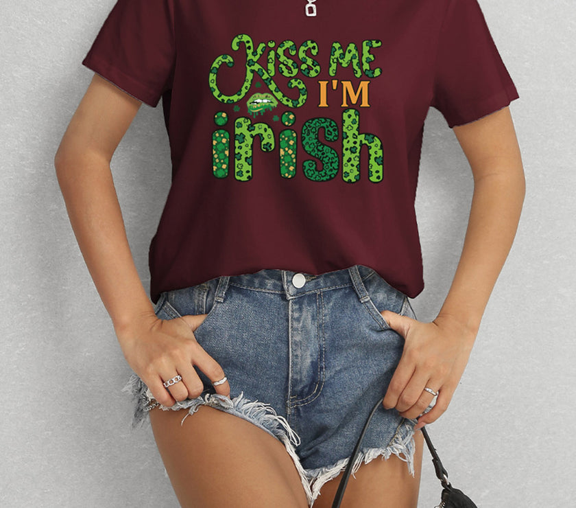 KISS ME I'M IRISH Round Neck T-Shirt