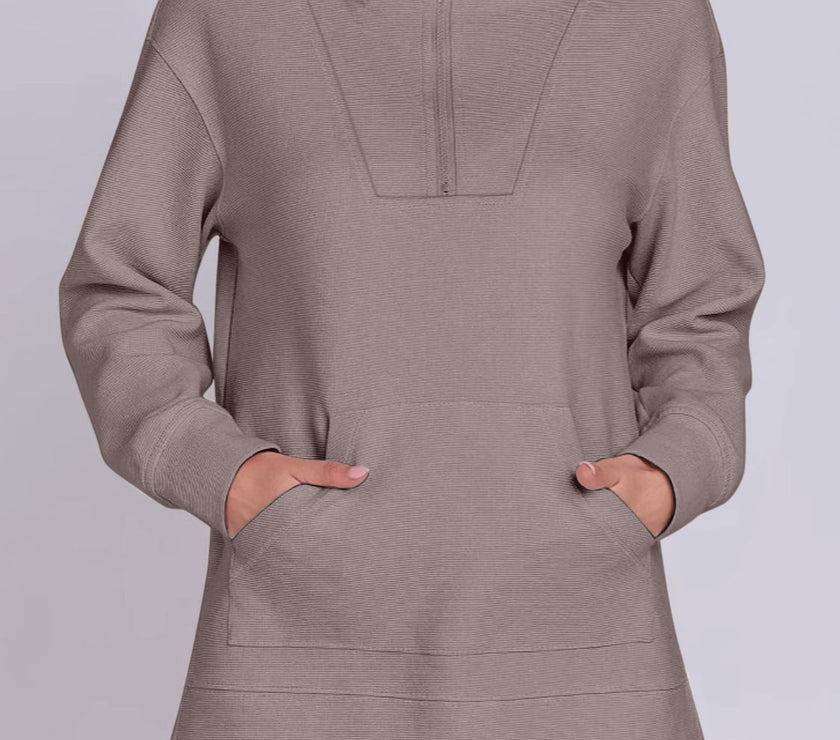 ฺHigh-Low Quarter Zip Long Sleeve Sweatshirt
