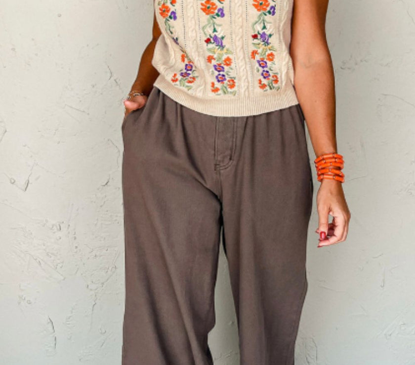 Embroidered Cable-Knit Round Neck Sweater Vest