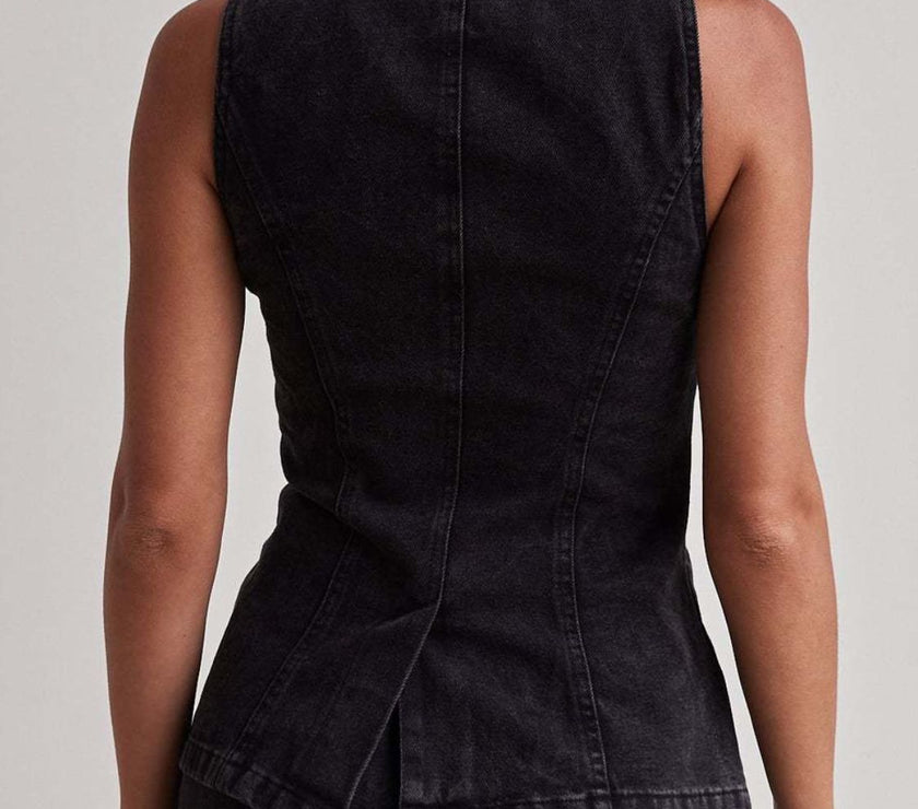 76921cea-15bd-470e-9207-6867cd83a61e-Max