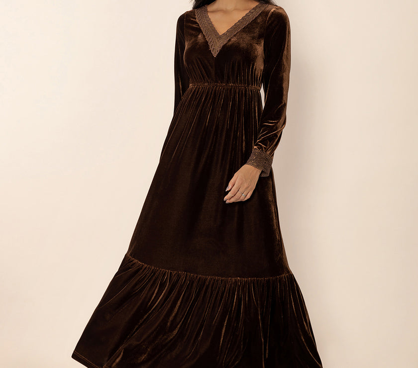 Lace Detail V-Neck Long Sleeve Maxi Dress