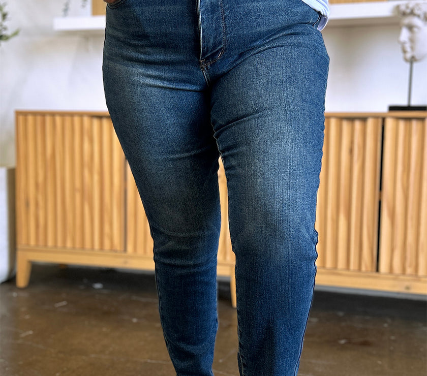 Judy Blue Full Size Tummy Control High Waist Slim Jeans