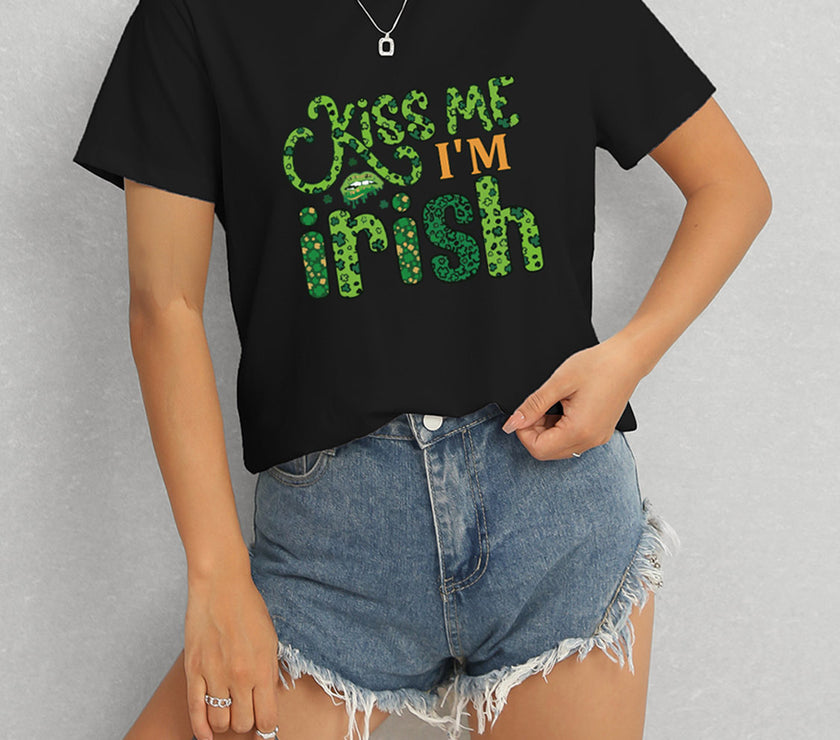 KISS ME I'M IRISH Round Neck T-Shirt