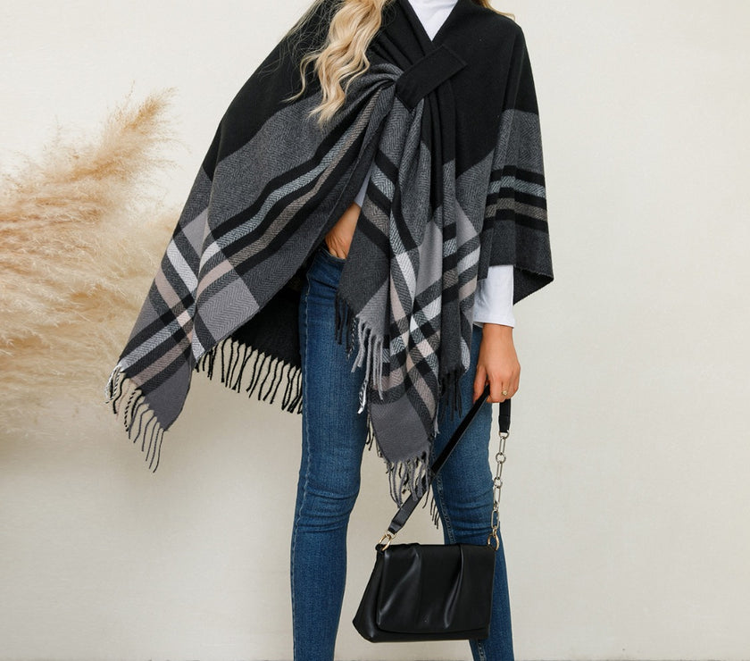 Fringe Contrast Plaid Poncho