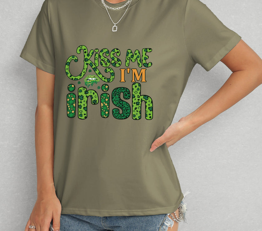 KISS ME I'M IRISH Round Neck T-Shirt