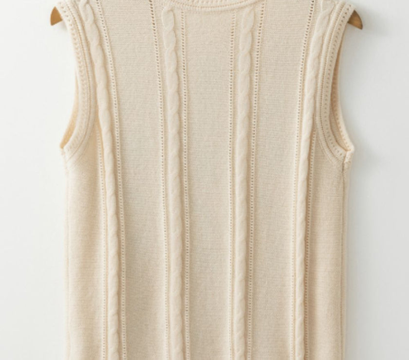 Embroidered Cable-Knit Round Neck Sweater Vest