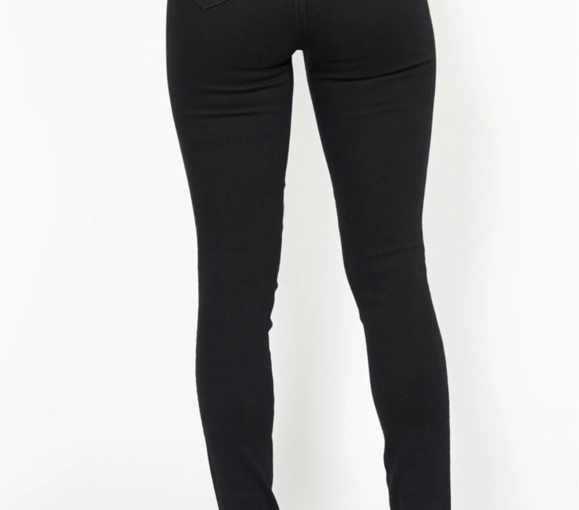 8c0a0f53-82d7-4443-a8b0-2ac7e6a53486-Max-Origin