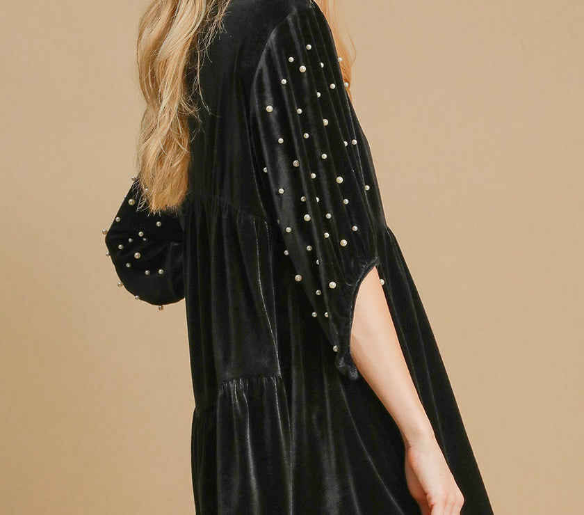 Umgee Pearl Detail Half Sleeve Velvet Babydoll Blouse