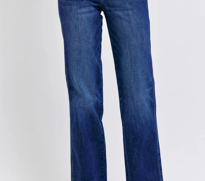 8e70fb1b-fb46-40e7-b632-19d8d3c177ee-Max