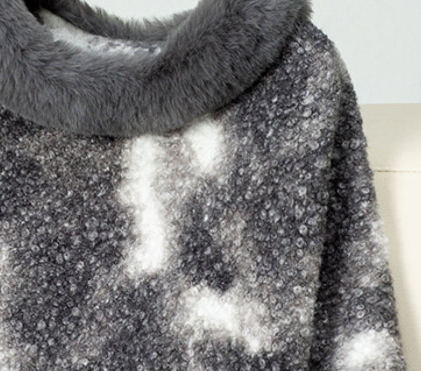 Furry Contrast Three-Quarter Poncho