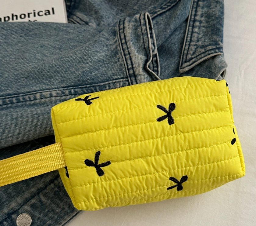 Texture Contrast Bow Wristlet