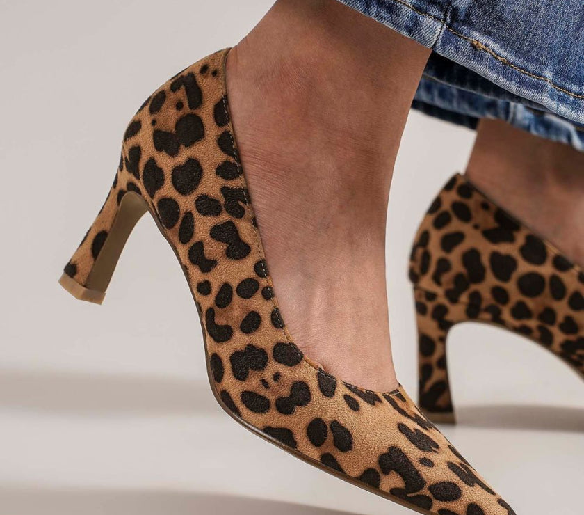 Beast Fashion Faux Suede Leopard Point Toe Pumps